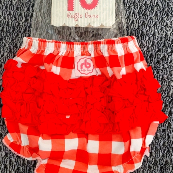 Ruffle Buns - Picture 2 of 2